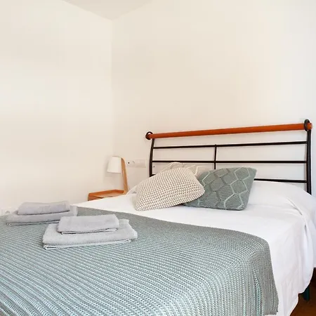 Lets Holidays Amazing Front Sea Views Apartment *