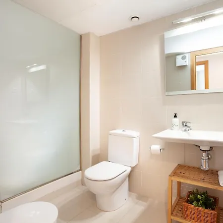 Lets Holidays Amazing Front Sea Views Apartment *