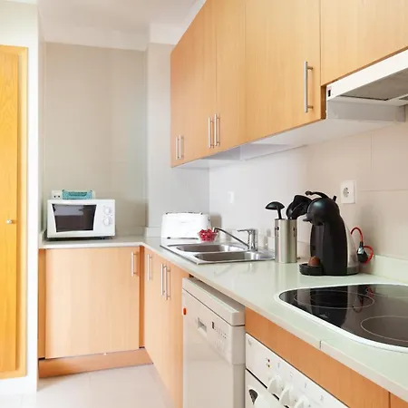 Lets Holidays Ancora 5 *