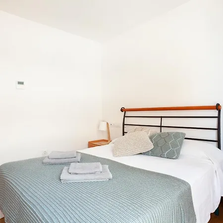 Lets Holidays Amazing Front Sea Views Апартаменты Тосса-де-Мар