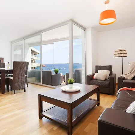 아파트 Lets Holidays Amazing Front Sea Views *