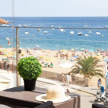 Lets Holidays Amazing Front Sea Views 또사데마르